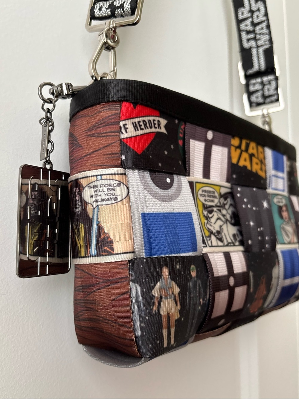 Harveys Star Wars Patchwork Convertible Clutch Crossbody Disney Leia R2D2 Obiwan - Picture 9 of 13